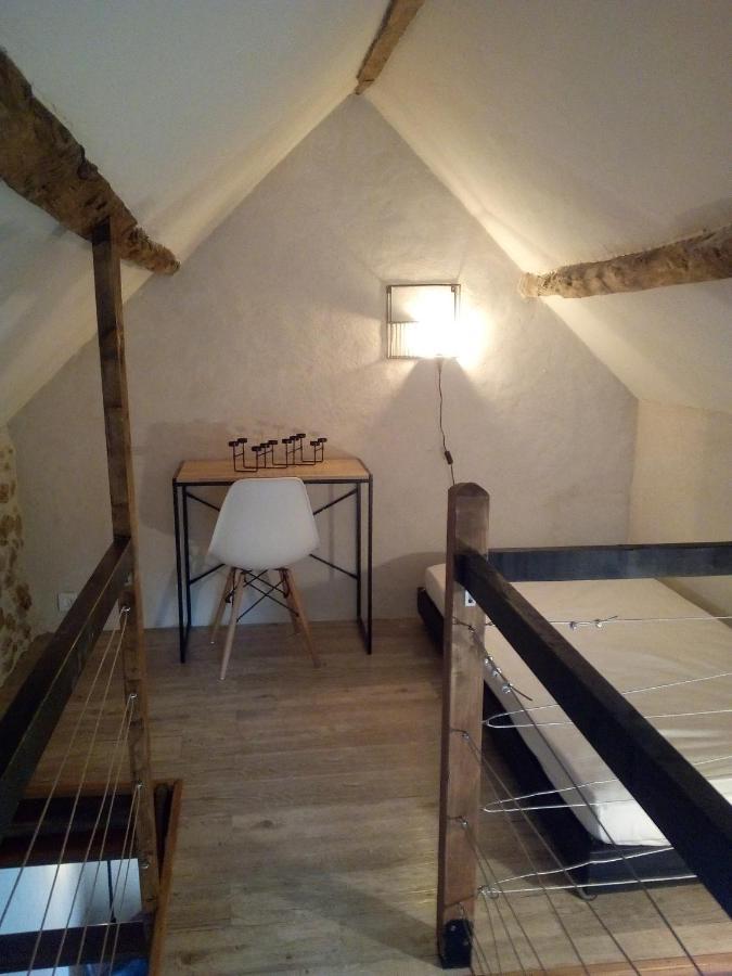 Les Chambres Du Vau Profond Vernoil Esterno foto