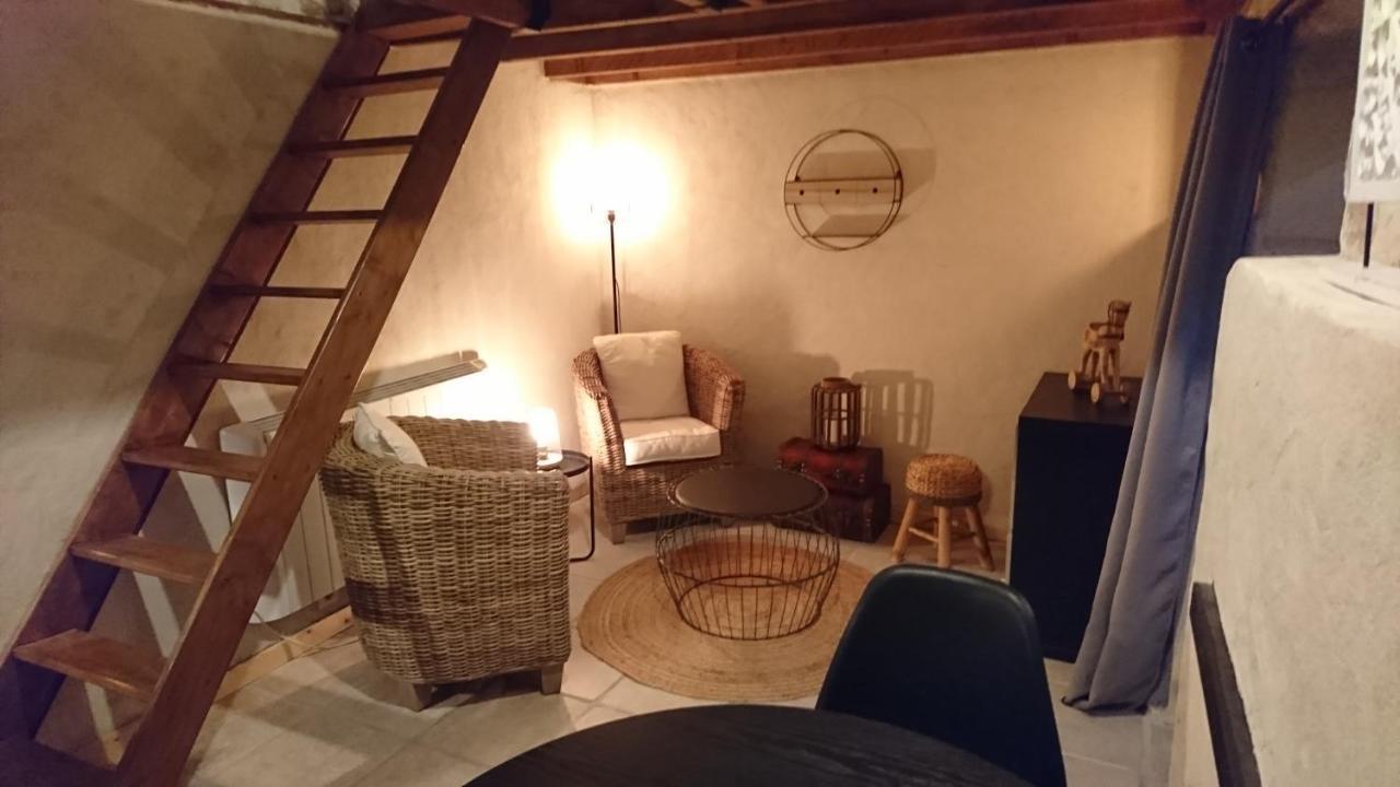 Les Chambres Du Vau Profond Vernoil Esterno foto