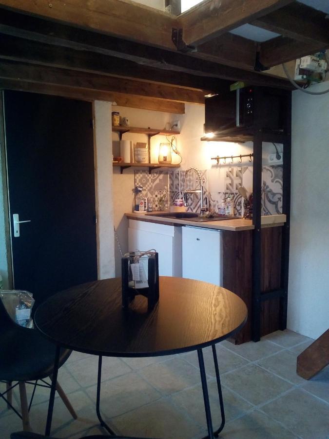 Les Chambres Du Vau Profond Vernoil Esterno foto
